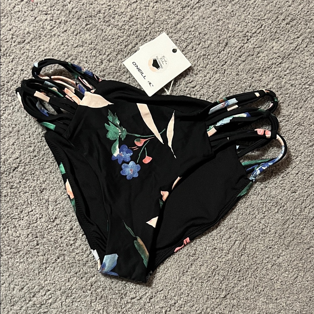 NWT O’Neill Black Floral Bikini Bottom